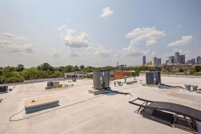 2220 S Harwood Street 206, Dallas, TX 75215