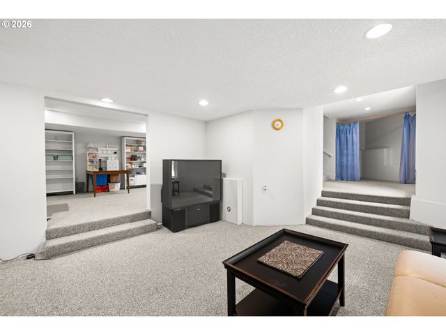 4233 Sw 28TH Ct, Gresham, OR 97080