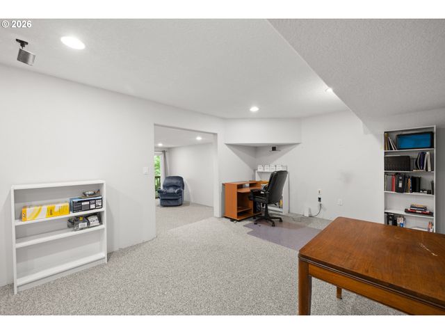 4233 Sw 28TH Ct, Gresham, OR 97080