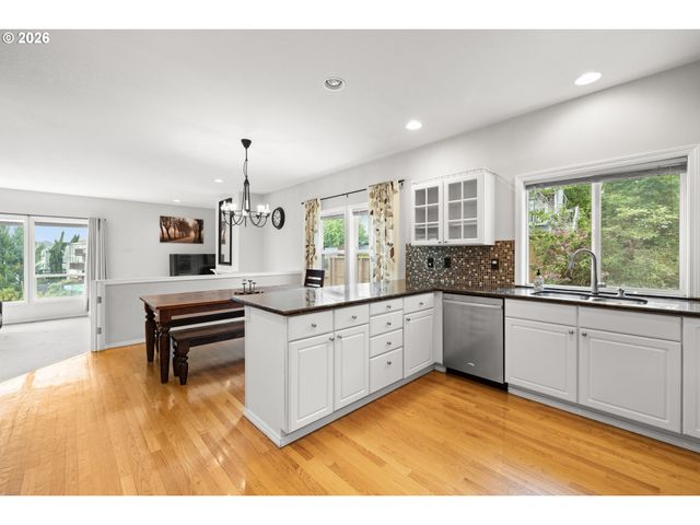 4233 Sw 28TH Ct, Gresham, OR 97080
