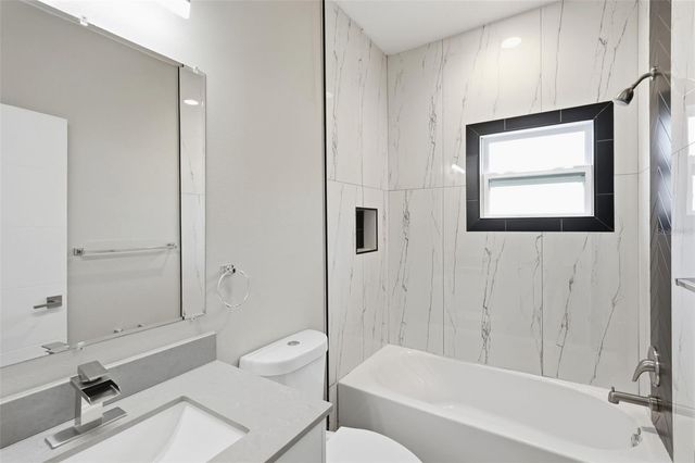 276 DEBARY DRIVE, Debary, FL 32713