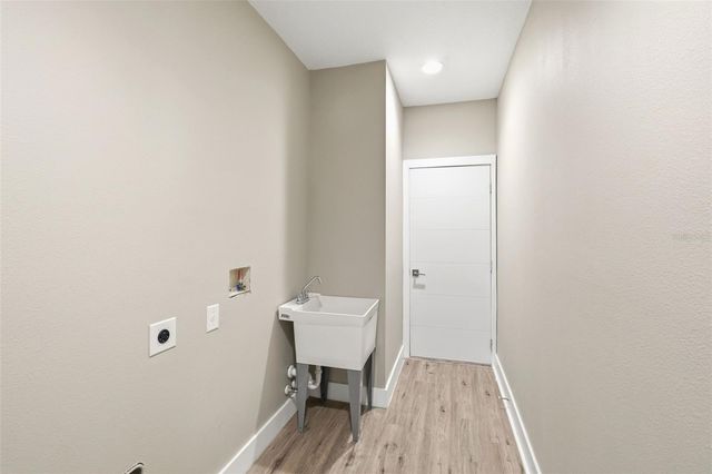 276 DEBARY DRIVE, Debary, FL 32713