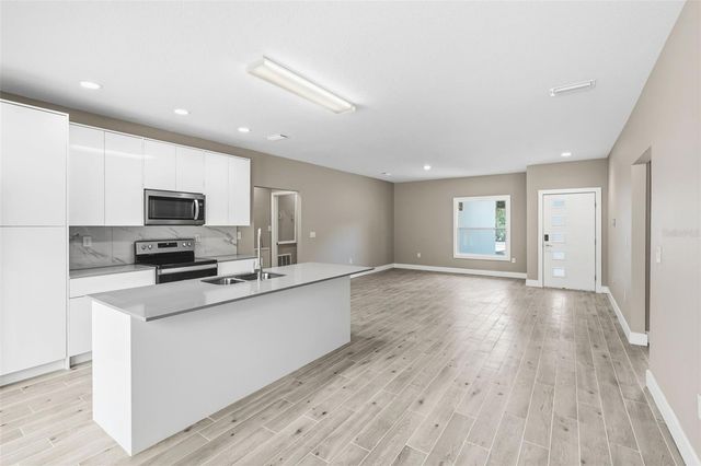 276 DEBARY DRIVE, Debary, FL 32713