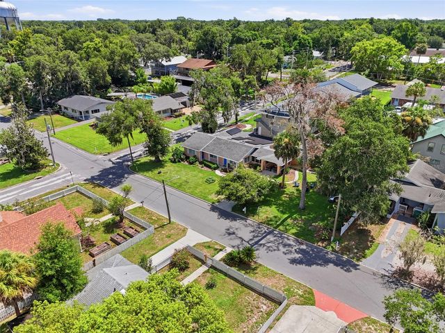936 N BAKER STREET, Mount Dora, FL 32757