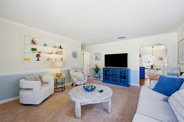 936 N BAKER STREET, Mount Dora, FL 32757