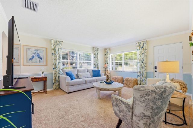 936 N BAKER STREET, Mount Dora, FL 32757