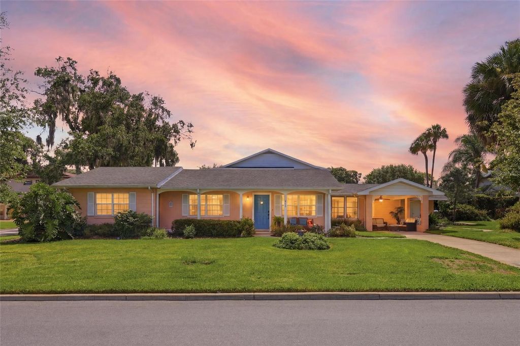 936 N BAKER STREET, Mount Dora, FL 32757