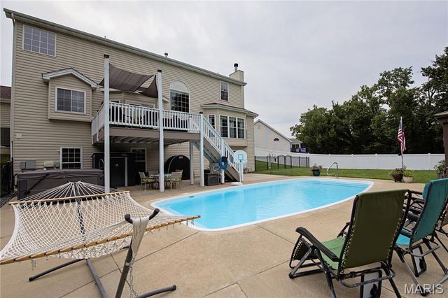 3 Savannah Court, St Peters, MO 63376