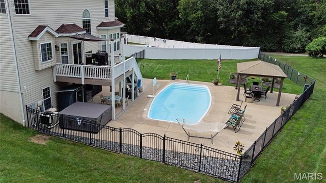 3 Savannah Court, St Peters, MO 63376