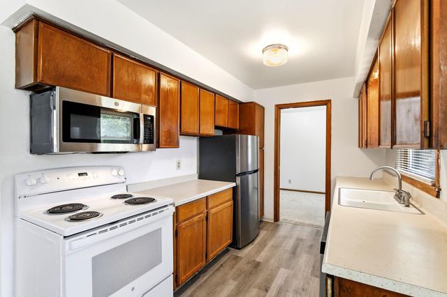 6936 Newton Avenue N, Brooklyn Center, MN 55430