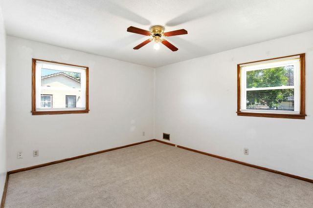 6936 Newton Avenue N, Brooklyn Center, MN 55430