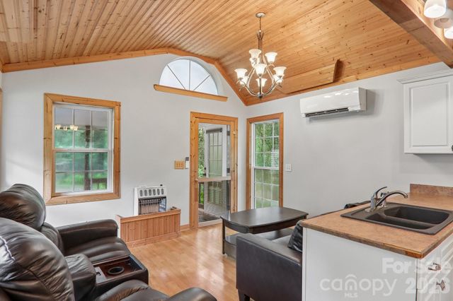 61 Bo Diddly Lane, Cedar Mountain, NC 28718