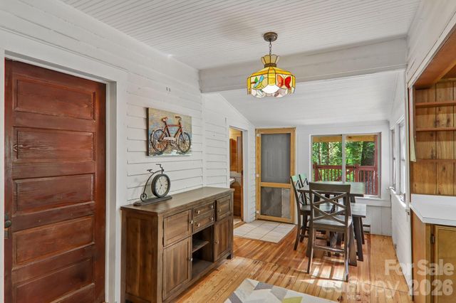 61 Bo Diddly Lane, Cedar Mountain, NC 28718
