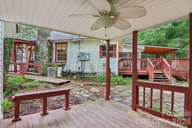 61 Bo Diddly Lane, Cedar Mountain, NC 28718
