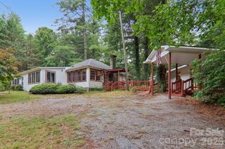 61 Bo Diddly Lane, Cedar Mountain, NC 28718