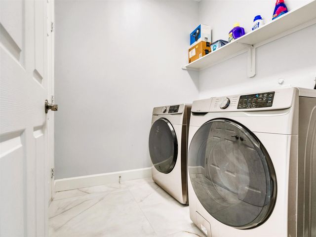 11902 Hueco Tanks Drive, Sugar Land, TX 77498