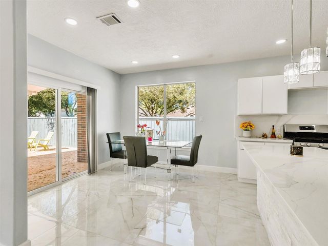 11902 Hueco Tanks Drive, Sugar Land, TX 77498