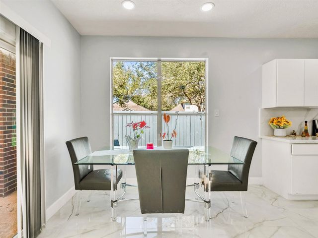 11902 Hueco Tanks Drive, Sugar Land, TX 77498