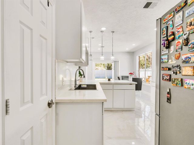 11902 Hueco Tanks Drive, Sugar Land, TX 77498