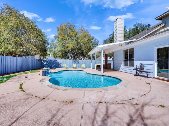 11902 Hueco Tanks Drive, Sugar Land, TX 77498
