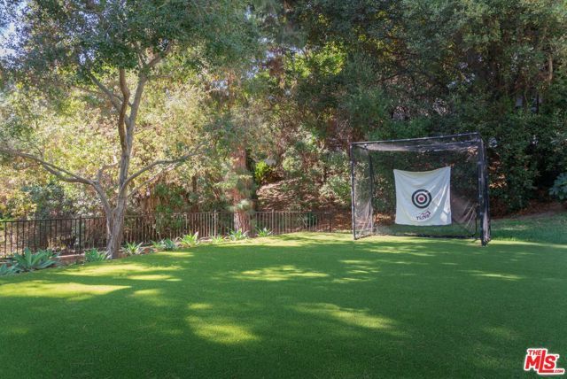 391 N Saltair Avenue, Los Angeles, CA 90049