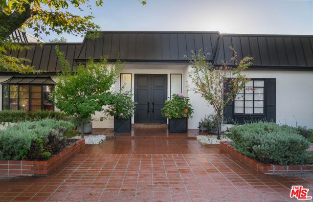 391 N Saltair Avenue, Los Angeles, CA 90049