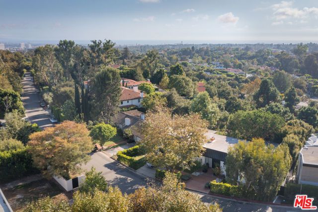 391 N Saltair Avenue, Los Angeles, CA 90049