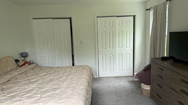 500 Freehold Street, Oakhurst, NJ 07755