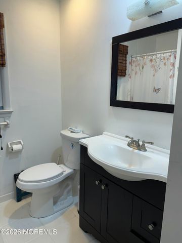 500 Freehold Street, Oakhurst, NJ 07755