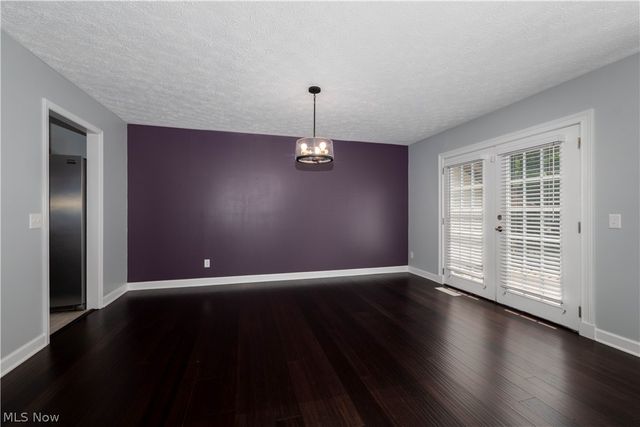 4920 Pond Drive NW, North Canton, OH 44720