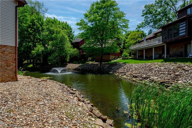 4920 Pond Drive NW, North Canton, OH 44720