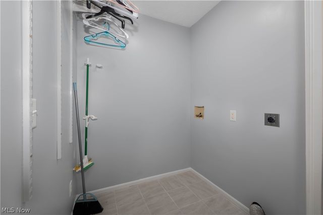 4920 Pond Drive NW, North Canton, OH 44720