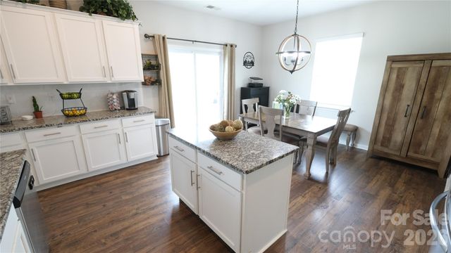 7032 Branch Fork Road, Charlotte, NC 28215