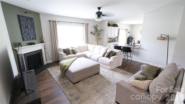 7032 Branch Fork Road, Charlotte, NC 28215