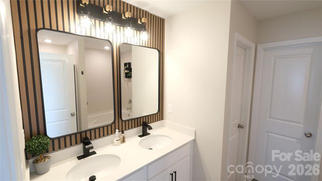 7032 Branch Fork Road, Charlotte, NC 28215