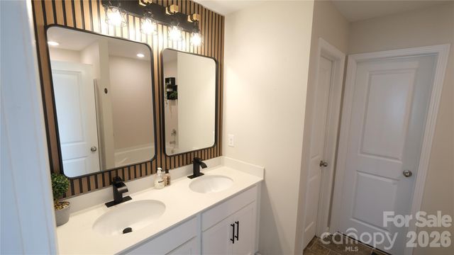 7032 Branch Fork Road, Charlotte, NC 28215