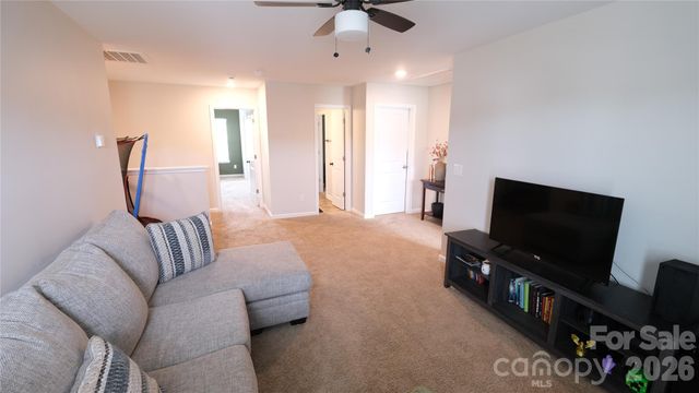 7032 Branch Fork Road, Charlotte, NC 28215