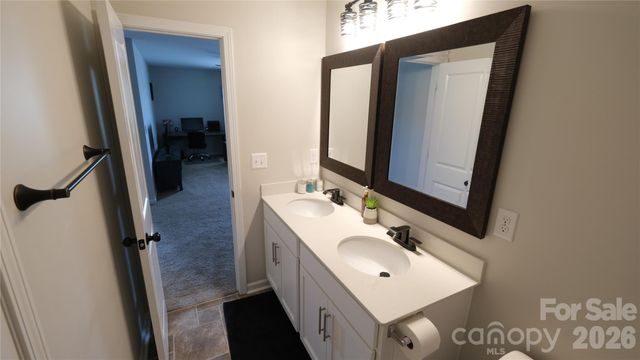 7032 Branch Fork Road, Charlotte, NC 28215
