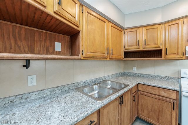 4405 E 156th Street, Cleveland, OH 44128