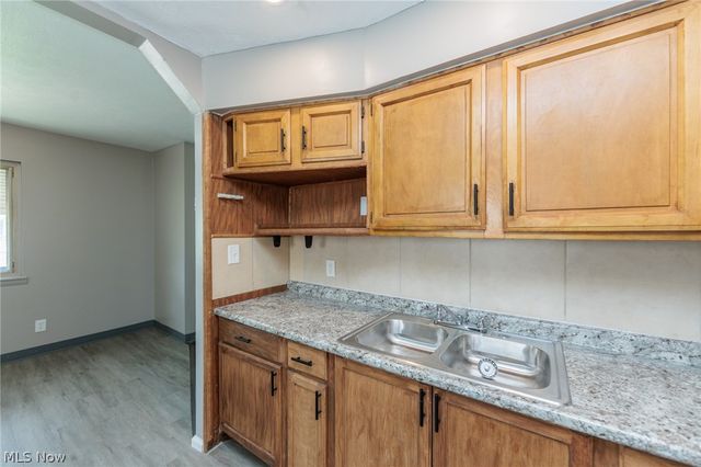 4405 E 156th Street, Cleveland, OH 44128