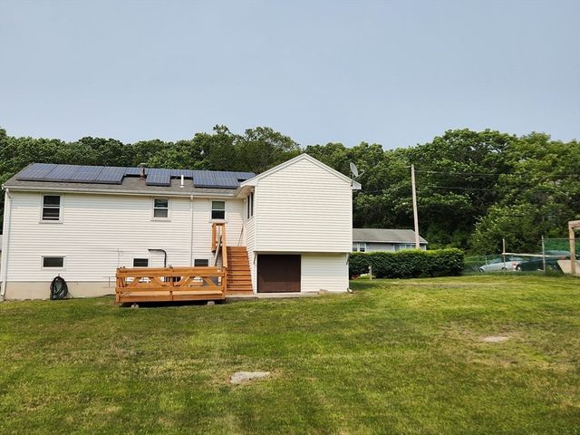 30 Lantern Ln, Randolph, MA 02368