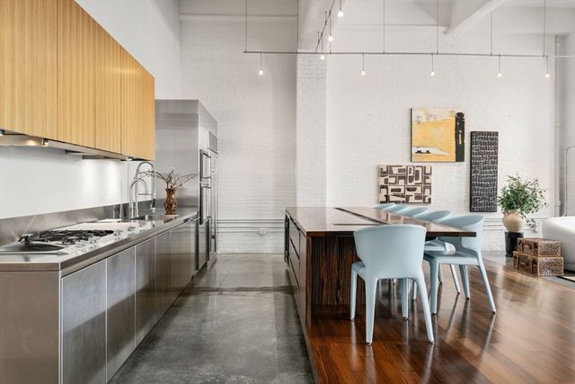 42 Chauncy Street 8A, Boston, MA 02111