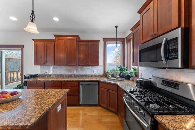 25188 Firefly Avenue, Wyoming, MN 55092