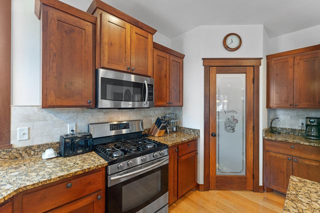 25188 Firefly Avenue, Wyoming, MN 55092