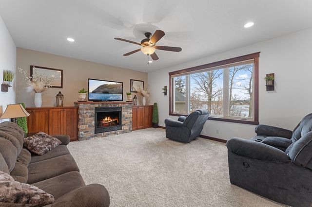 25188 Firefly Avenue, Wyoming, MN 55092