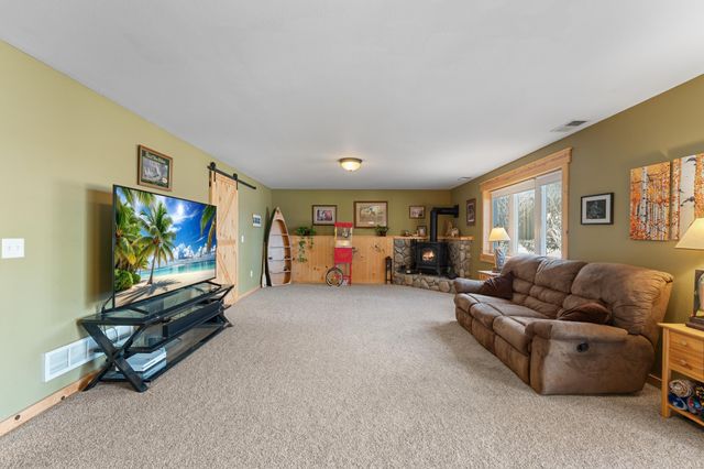 25188 Firefly Avenue, Wyoming, MN 55092