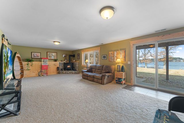 25188 Firefly Avenue, Wyoming, MN 55092