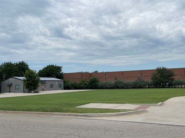 2002 Emery Street, Denton, TX 76201