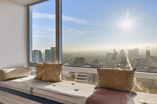 765 Market Street 32F, San Francisco, CA 94103