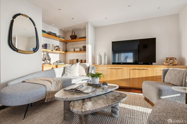 765 Market Street 32F, San Francisco, CA 94103